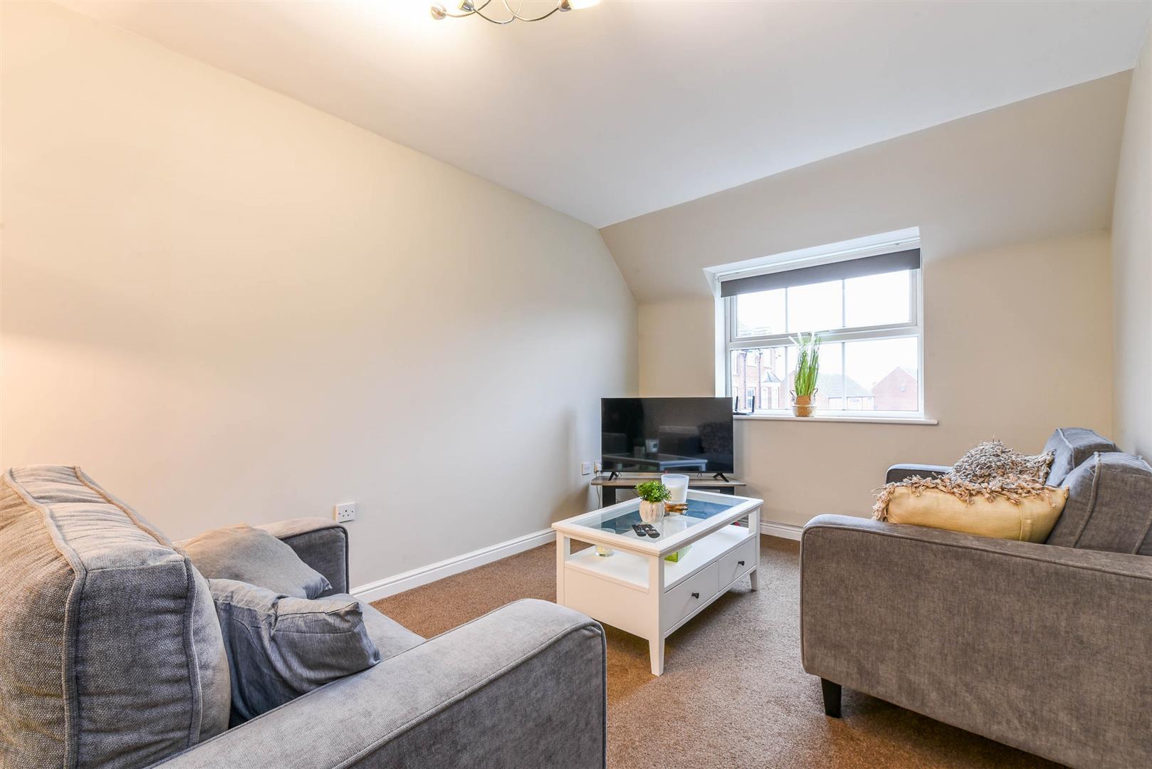 2 bed property in Heys Hunt Avenue, Leyland